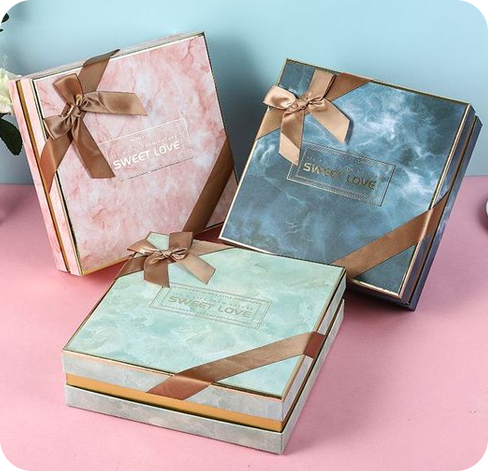 4-Gift-Boxes-with-ribbon