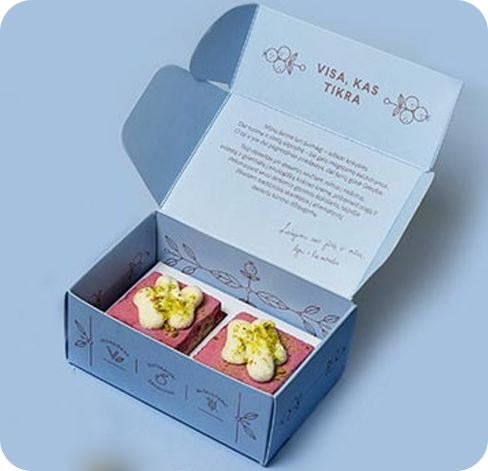 4-rectangal-dessert-Boxes