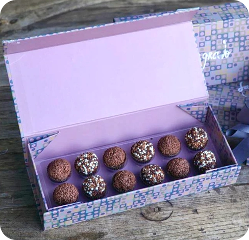 4-Snap-Shut-brigadeiro-boxes
